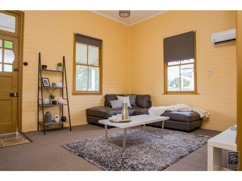 25 Jacaranda Street, East Ipswich QLD 4305