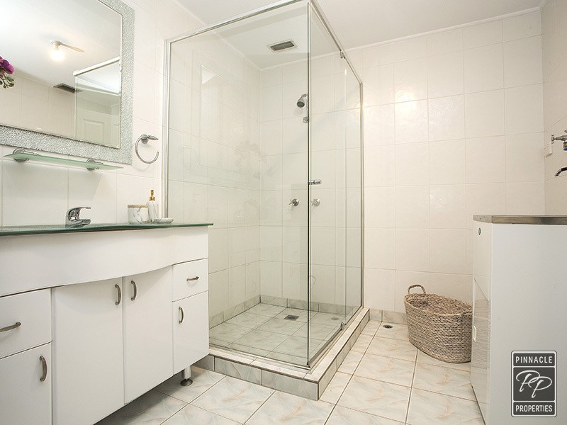8/415 Esplanade, Manly QLD 4179