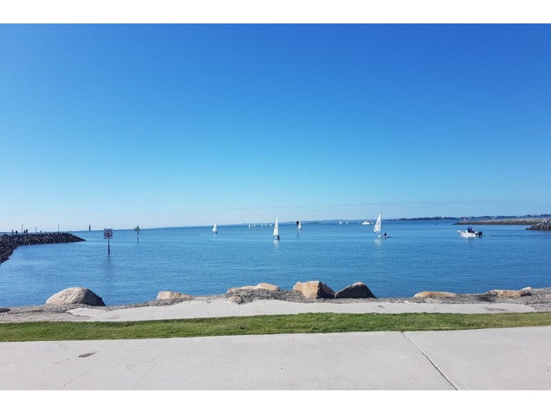 8/415 Esplanade, Manly QLD 4179