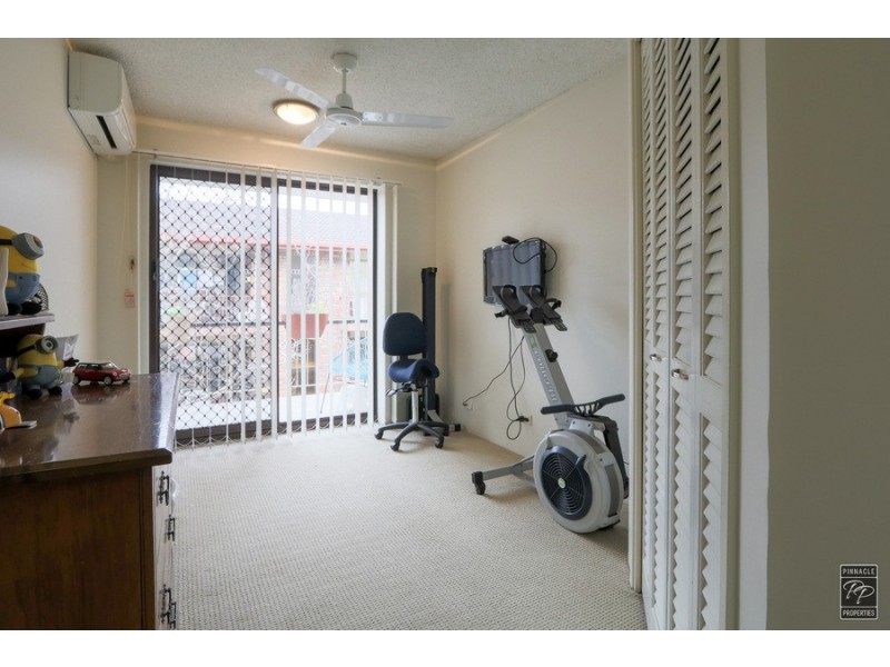 1/133 Central Avenue, Indooroopilly QLD 4068