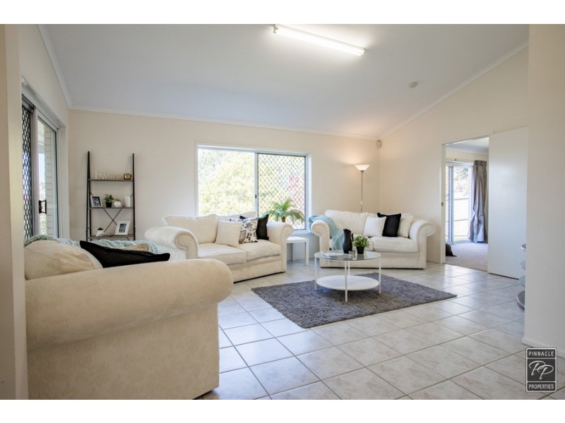 20 Greenfern Place, Ferny Grove QLD 4055