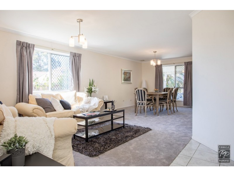 20 Greenfern Place, Ferny Grove QLD 4055