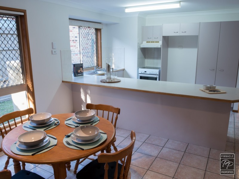 27 Dampier Crescent, Forest Lake QLD 4078