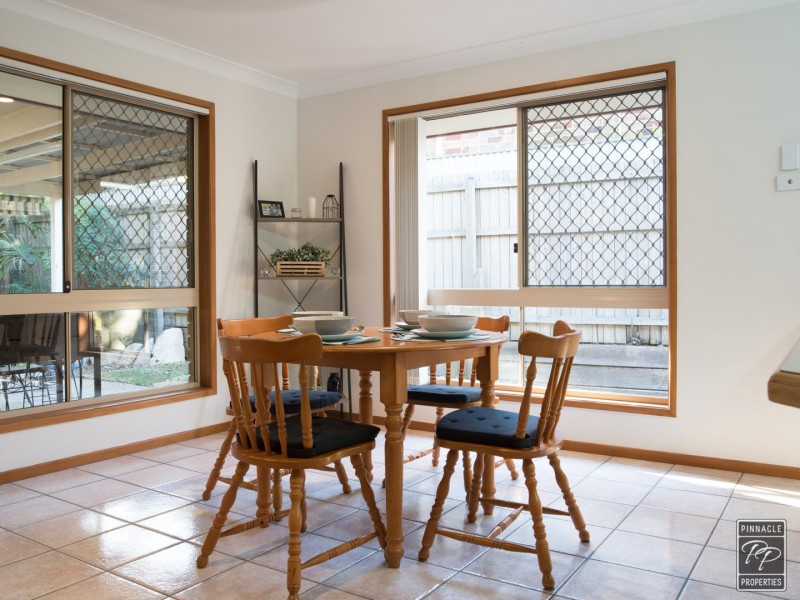 27 Dampier Crescent, Forest Lake QLD 4078