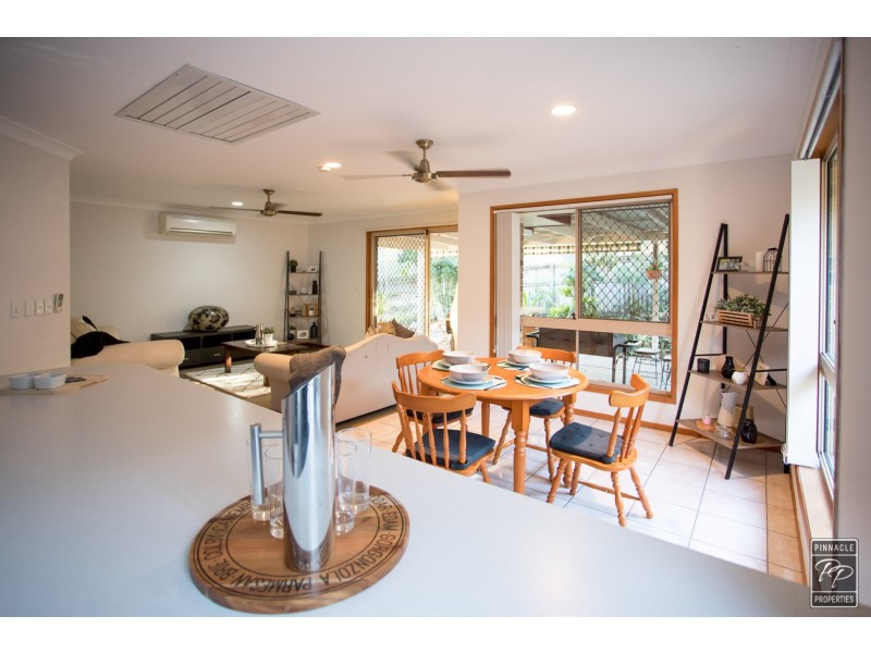 27 Dampier Crescent, Forest Lake QLD 4078