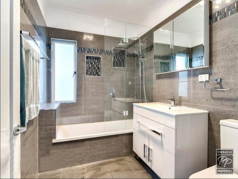 12 Evans Street, Kedron QLD 4031