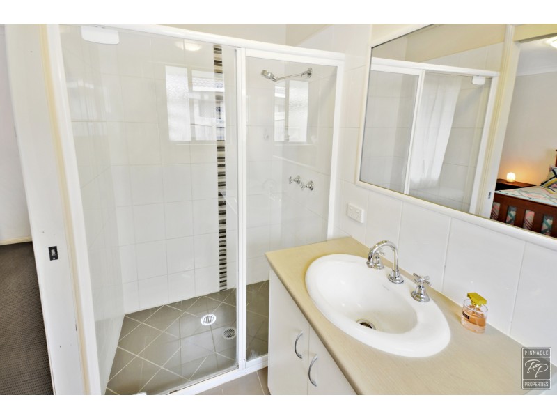 22 Walter Court, Leichhardt QLD 4305