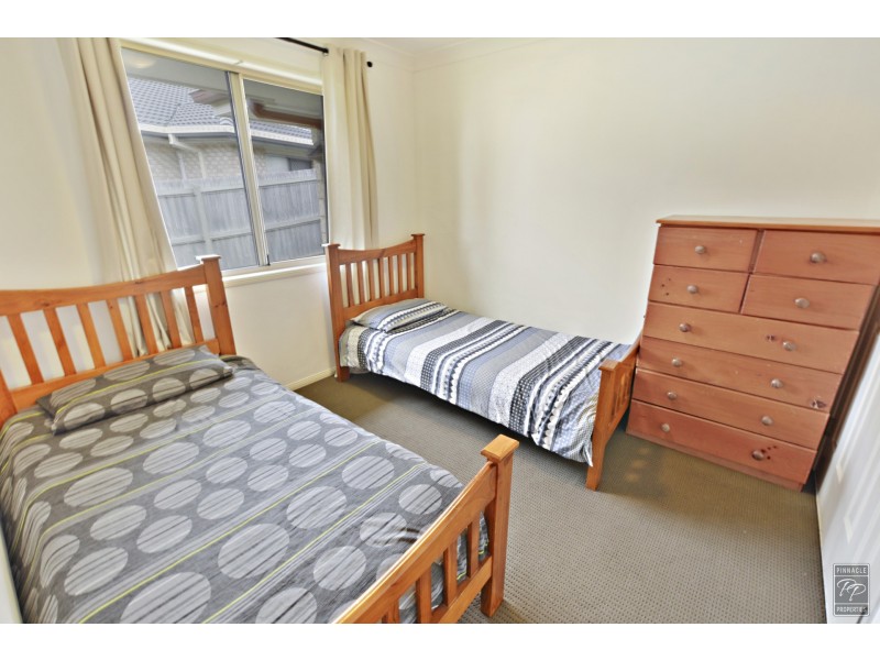 22 Walter Court, Leichhardt QLD 4305