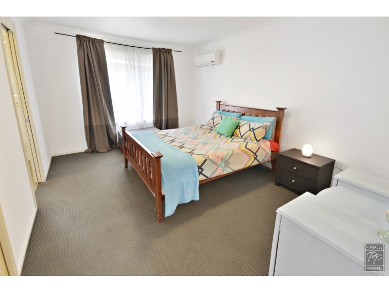 22 Walter Court, Leichhardt QLD 4305