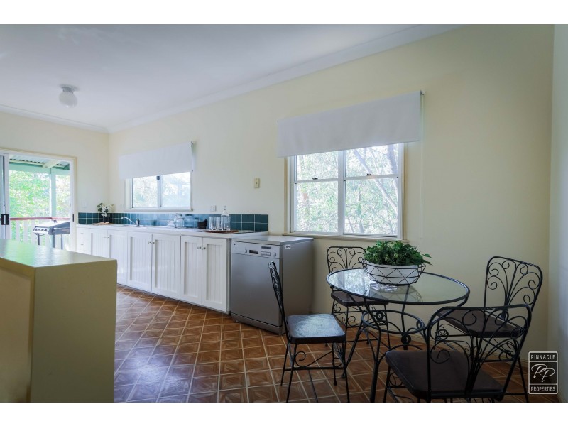 237 Bunya Road, Arana Hills QLD 4054