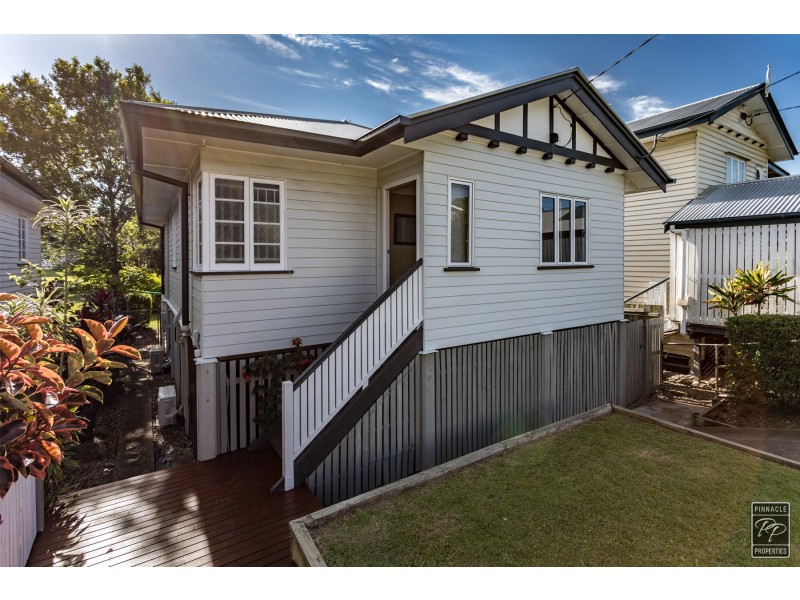 12 Evans Street, Kedron QLD 4031
