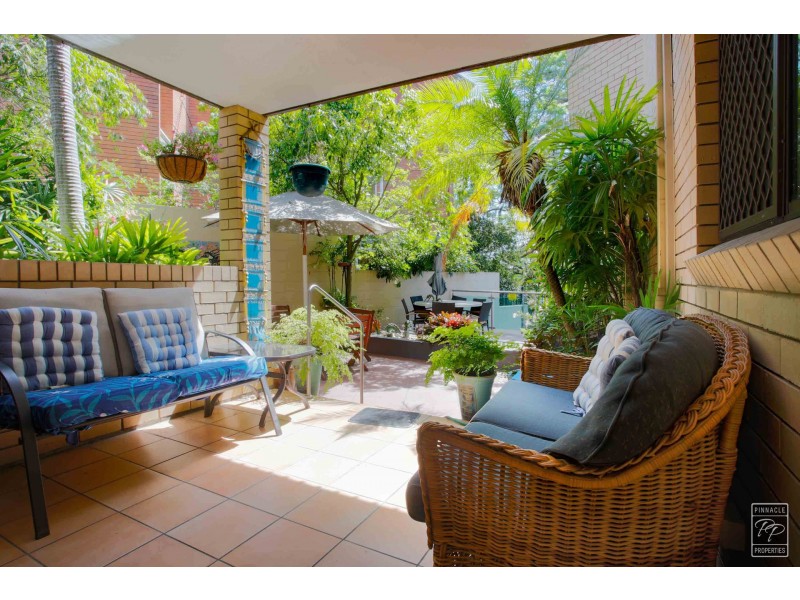 2/44 Brisbane Street, Toowong QLD 4066