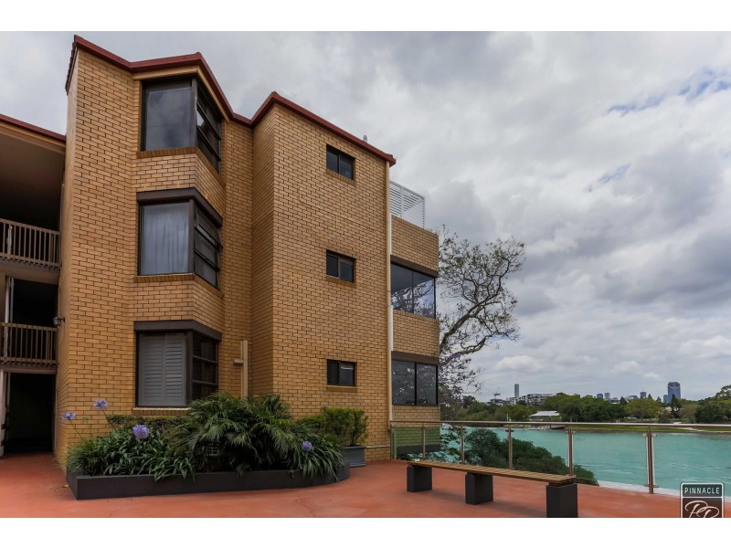 2/44 Brisbane Street, Toowong QLD 4066