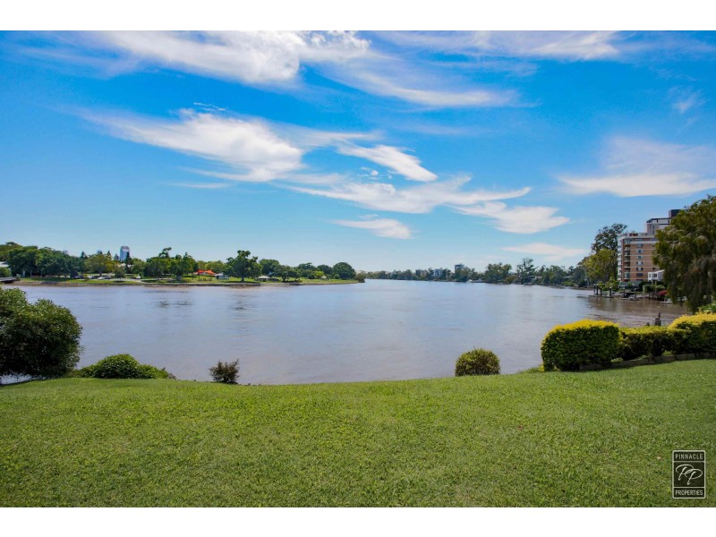 2/44 Brisbane Street, Toowong QLD 4066