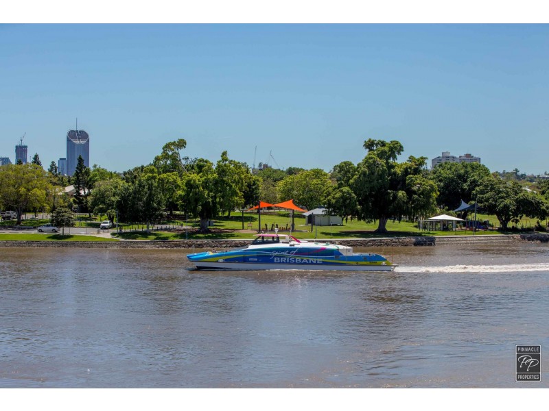 2/44 Brisbane Street, Toowong QLD 4066