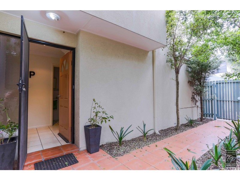 4/108 Richmond Road, Morningside QLD 4170