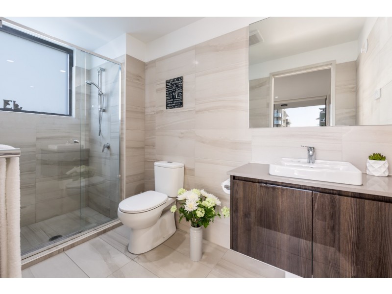 511/8 Hunt Street, Hamilton QLD 4007