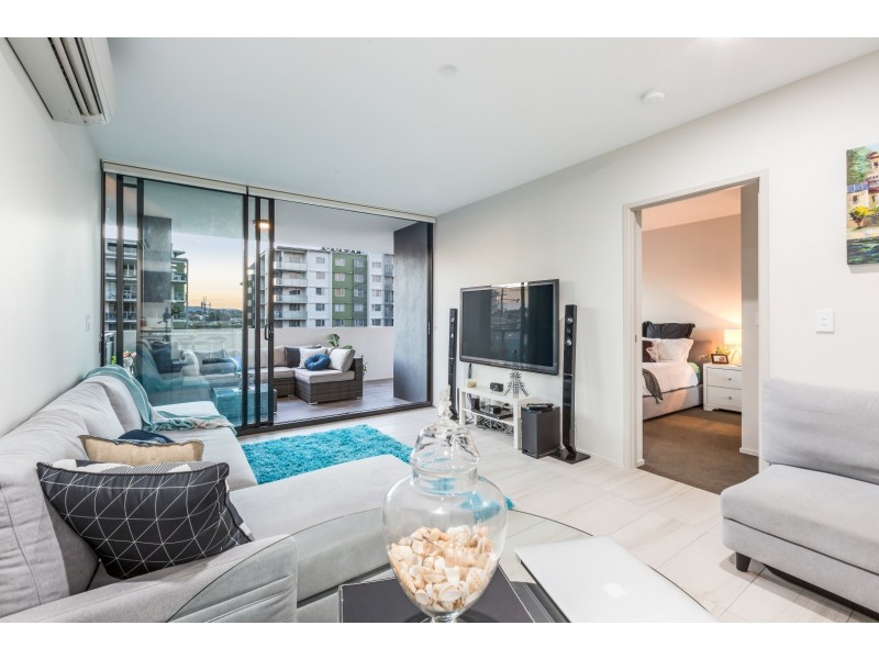 511/8 Hunt Street, Hamilton QLD 4007