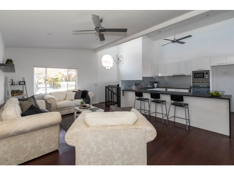 34 Michel Road, Scarborough QLD 4020
