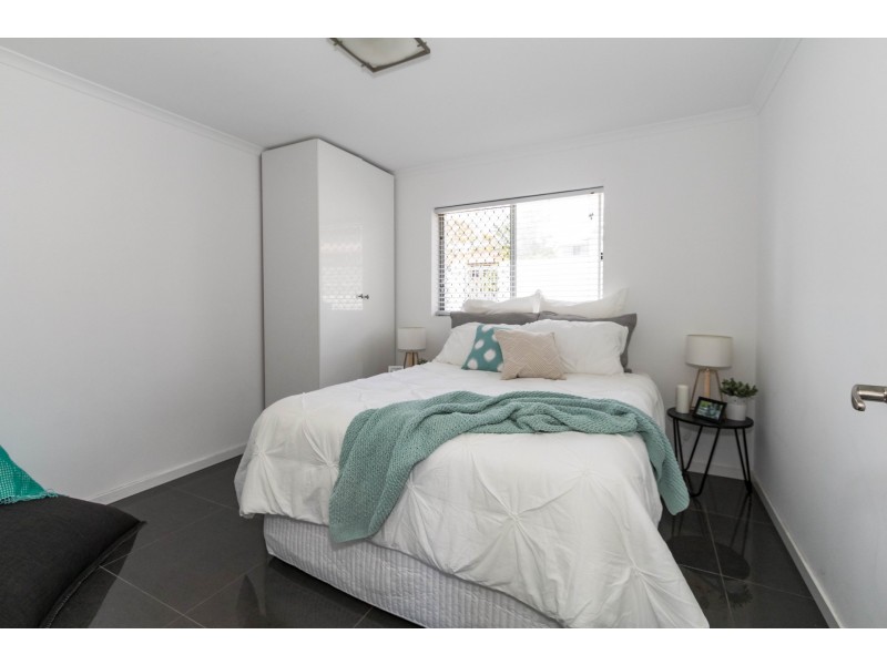 34 Michel Road, Scarborough QLD 4020