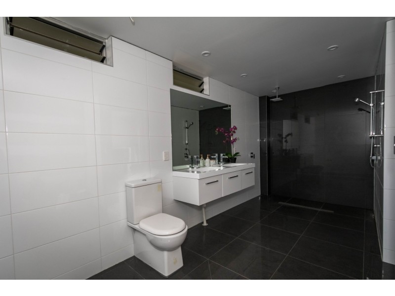 34 Michel Road, Scarborough QLD 4020
