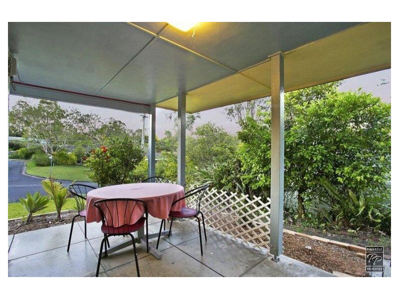 4 Jedburgh Street, Kenmore QLD 4069