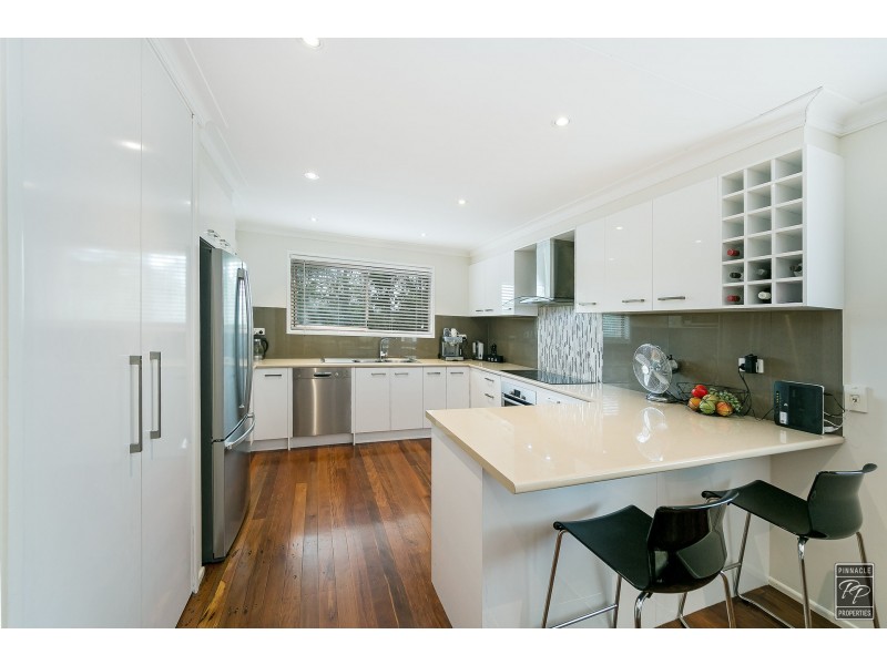 6 Mona Vale Way, Petrie QLD 4502