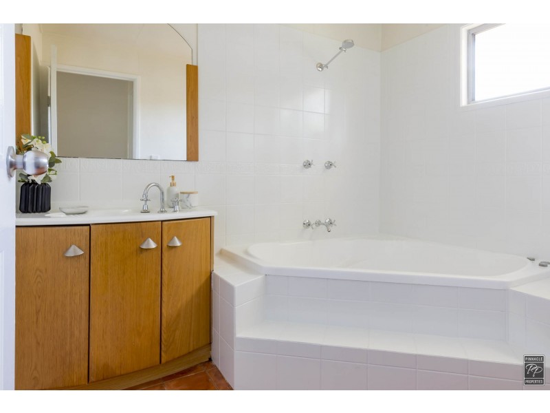 94 Patricks Road, Arana Hills QLD 4054