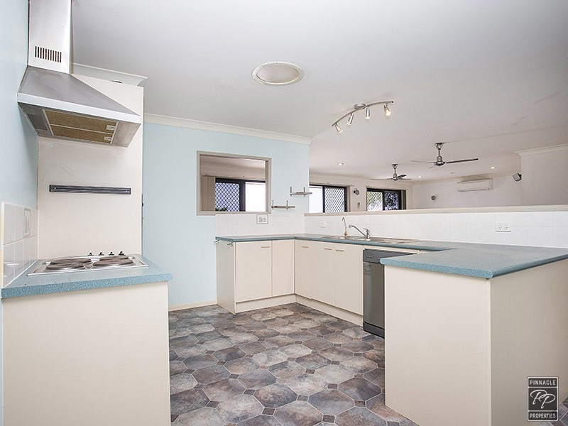 11 Feldsman Court, Petrie QLD 4502