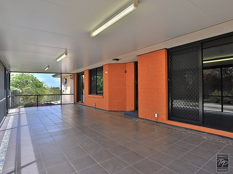 11 Feldsman Court, Petrie QLD 4502