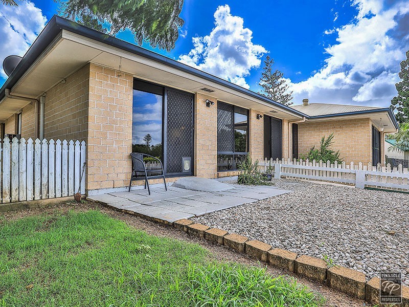 11 Feldsman Court, Petrie QLD 4502