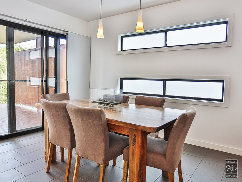 100 Sibley Road, Wynnum West QLD 4178