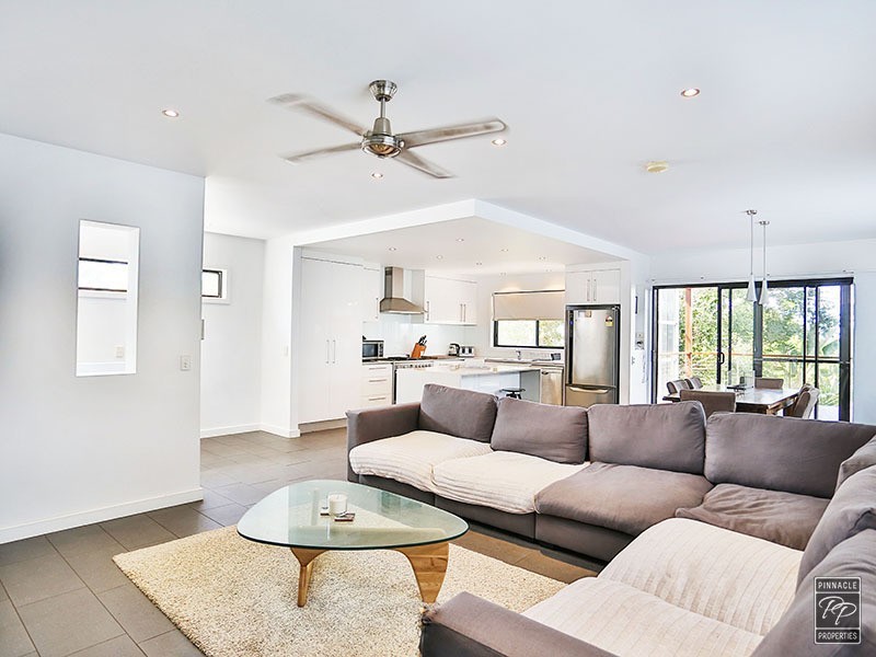 100 Sibley Road, Wynnum West QLD 4178