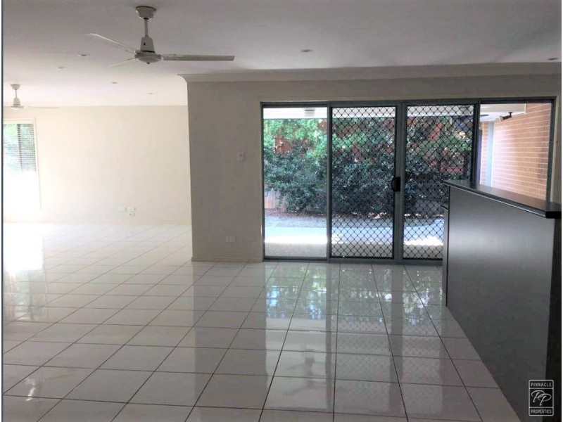 5 Clarence Avenue, Springfield QLD 4300