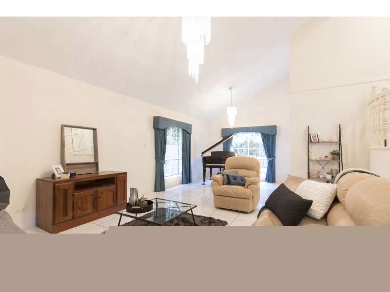 46 McConnell Crescent, Brookfield QLD 4069