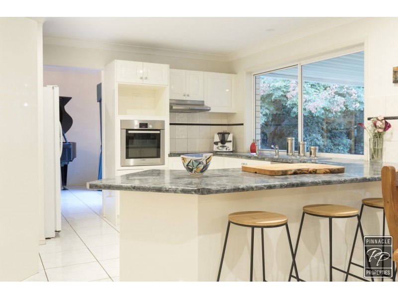 46 McConnell Crescent, Brookfield QLD 4069