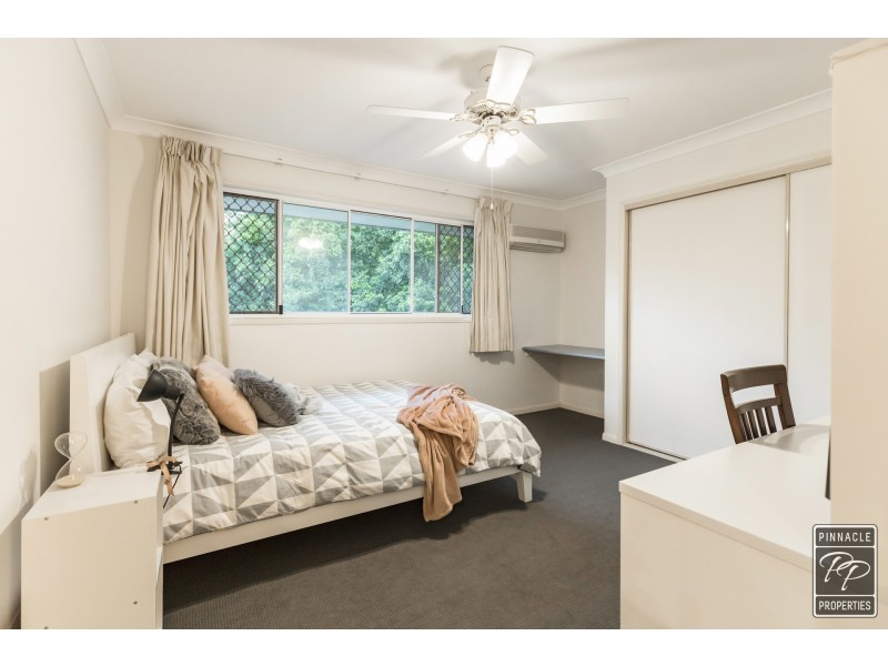 46 McConnell Crescent, Brookfield QLD 4069