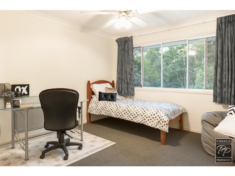 46 McConnell Crescent, Brookfield QLD 4069