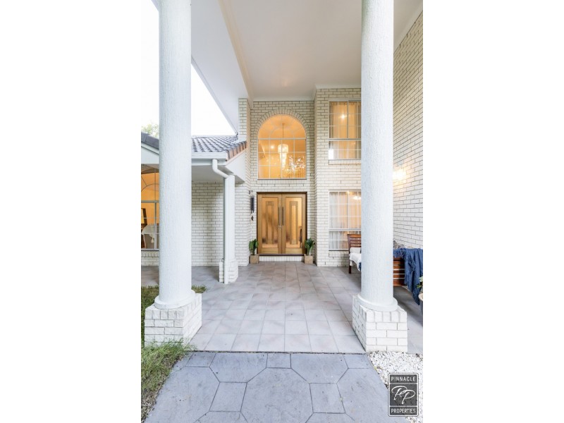 46 McConnell Crescent, Brookfield QLD 4069