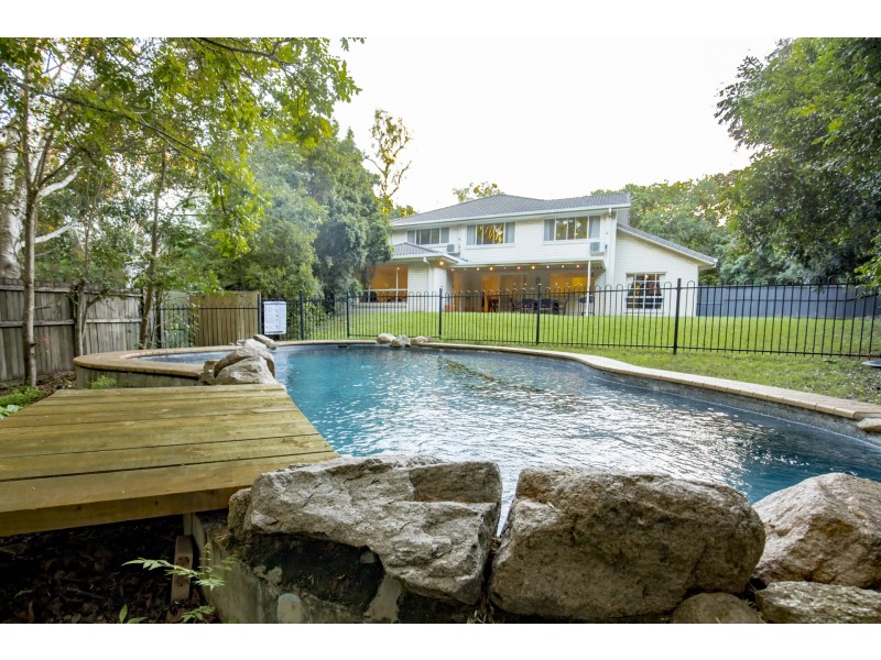 46 McConnell Crescent, Brookfield QLD 4069