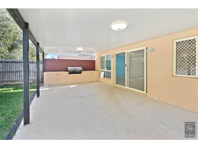 36 Columbus Place, Forest Lake QLD 4078