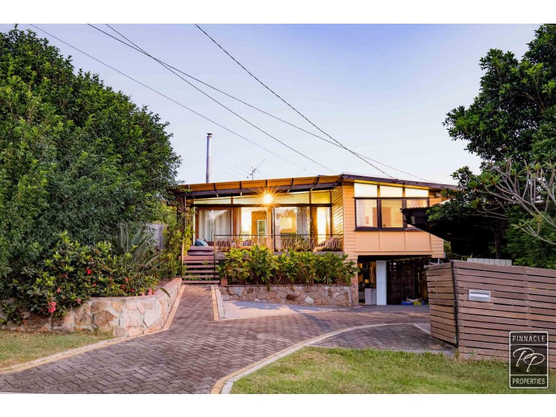 10 Pirrie Street, The Gap QLD 4061