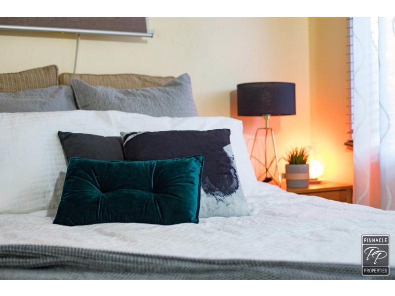 10 Pirrie Street, The Gap QLD 4061