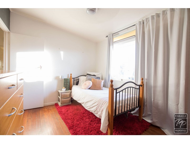 10 Pirrie Street, The Gap QLD 4061