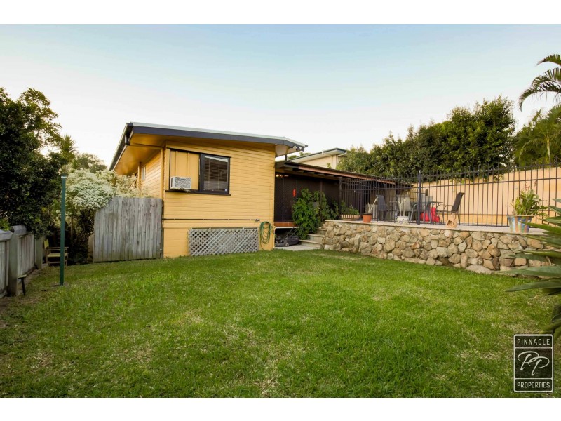 10 Pirrie Street, The Gap QLD 4061