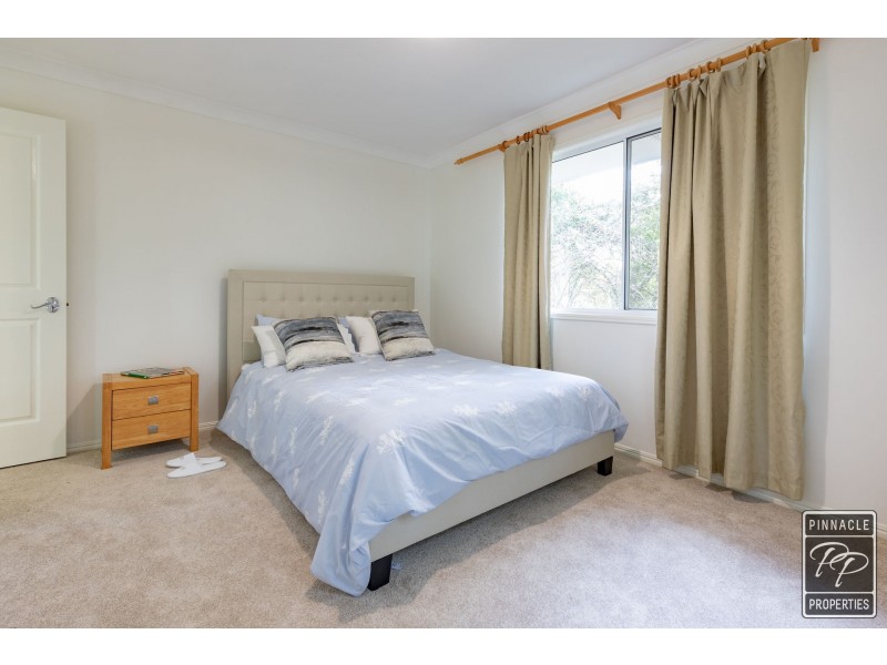 148 Boscombe Road, Brookfield QLD 4069