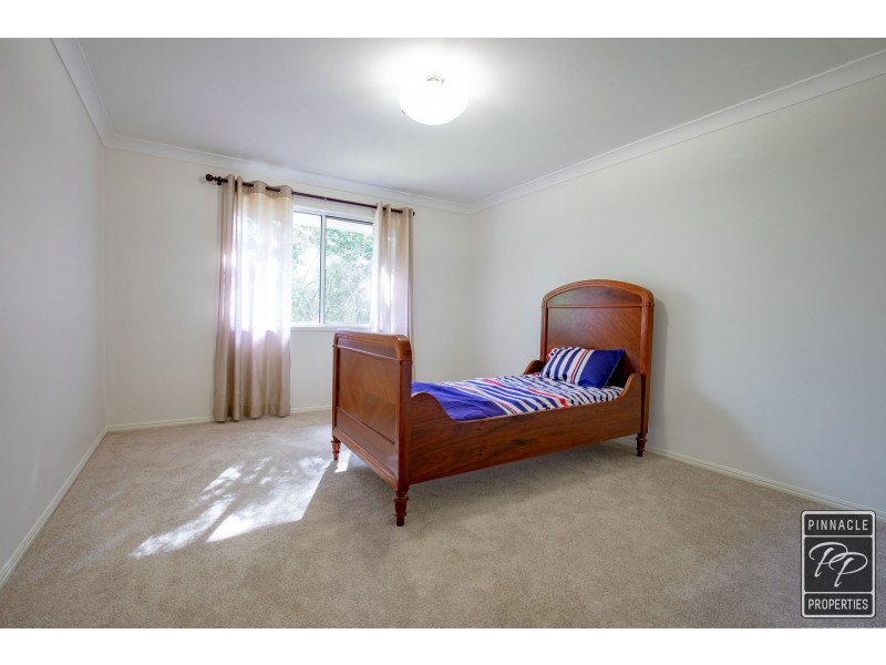 148 Boscombe Road, Brookfield QLD 4069