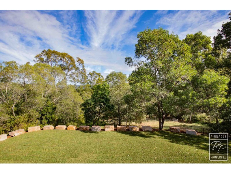148 Boscombe Road, Brookfield QLD 4069