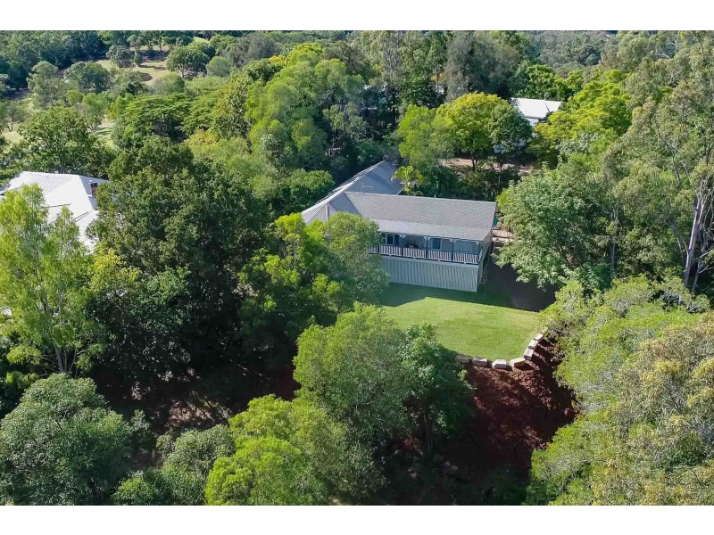 148 Boscombe Road, Brookfield QLD 4069