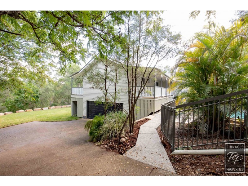 148 Boscombe Road, Brookfield QLD 4069